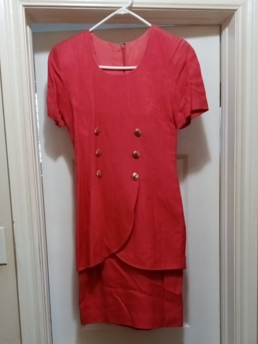 Vintage CoralShort-Sleeve Double-Breasted DressB32W28